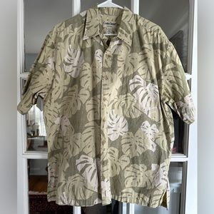 SOLD Reverse fabric Aloha shirt by Cooke Street size M with palm leaves